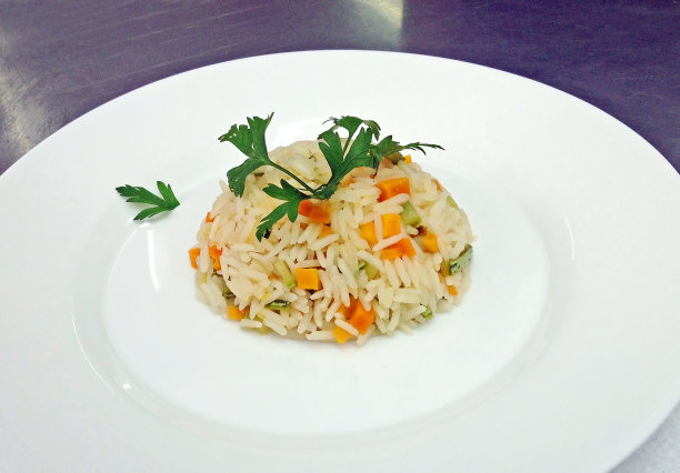 米饭和蔬菜图片下载