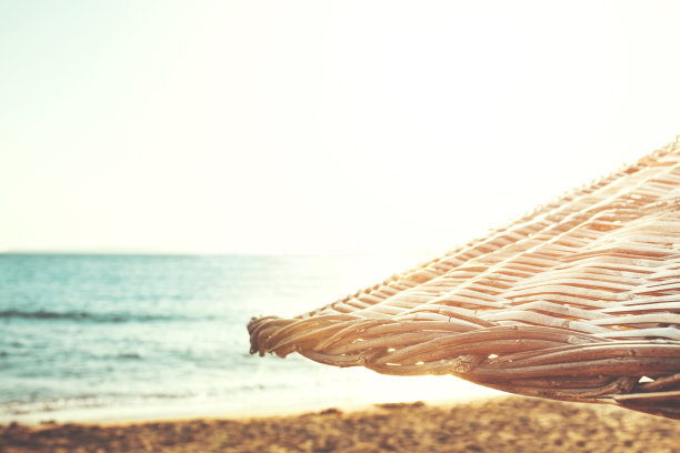 暑假在海边休闲图片下载