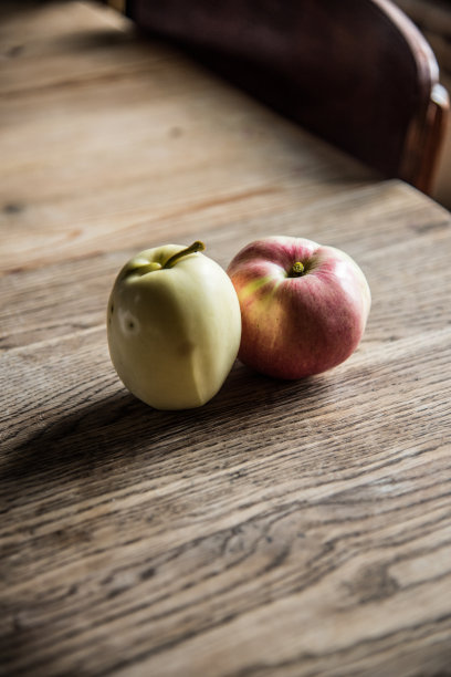 粉白苹果图片下载