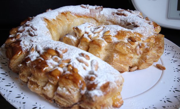 松仁酥饼图片下载