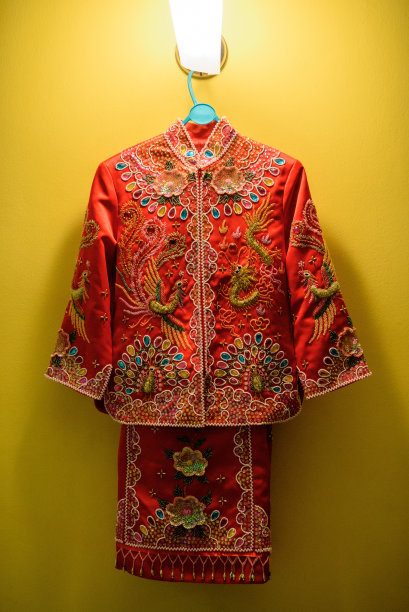 传统的结婚礼服图片下载