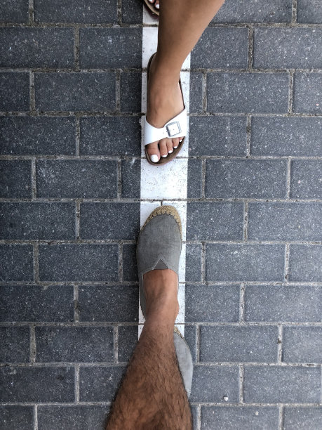 脚踏实地图片下载