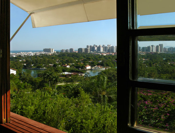 窗外是巴拉·达·蒂茹卡图片下载