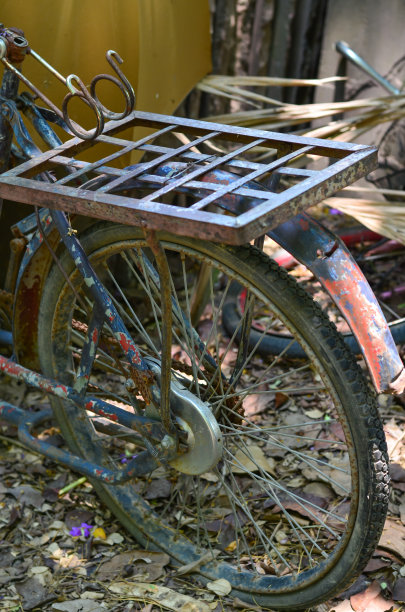 破碎的货运自行车图片下载