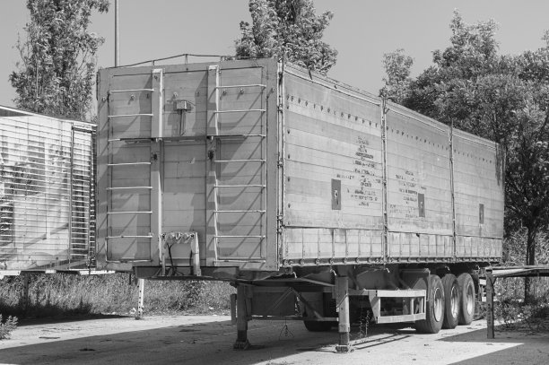 TIR集装箱-运输细节(Pesaro，意大利，欧洲)图片下载