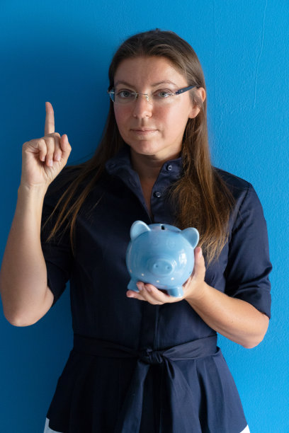 存钱罐，储蓄理念图片下载