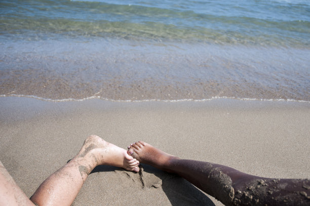 脚在海里图片下载