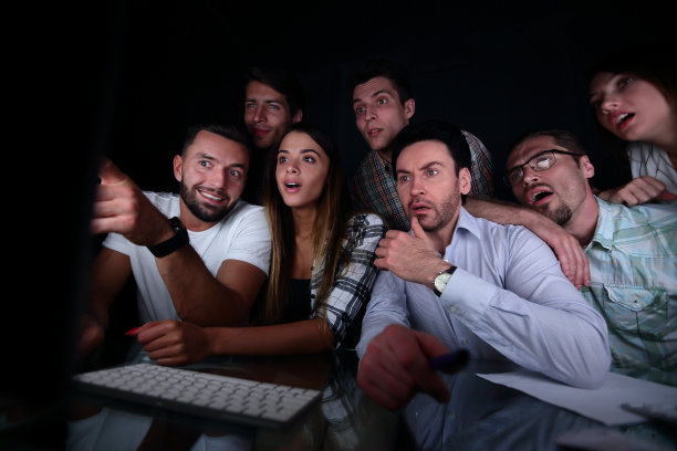 工作场所的成功商业团队图片下载