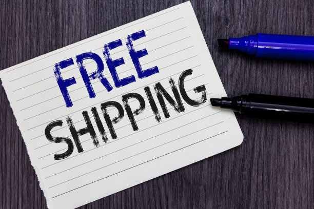 写便条显示免费运输。商业图片展示货运货物托运提单有效载荷调度搬运笔记本纸提醒传达想法标记木制背景图片下载