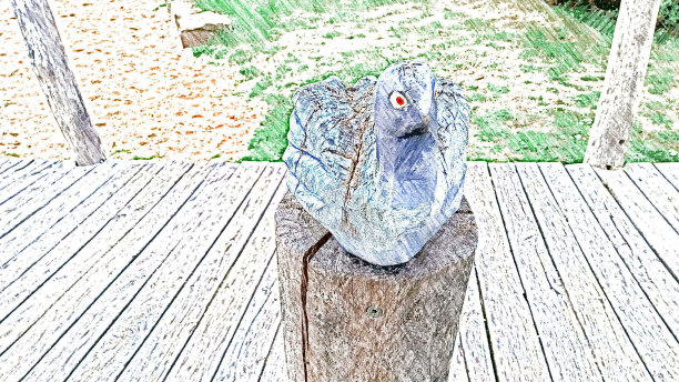 近操场木制鸽子玩具图片下载