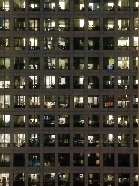 曼哈顿办公室的夜晚图片下载