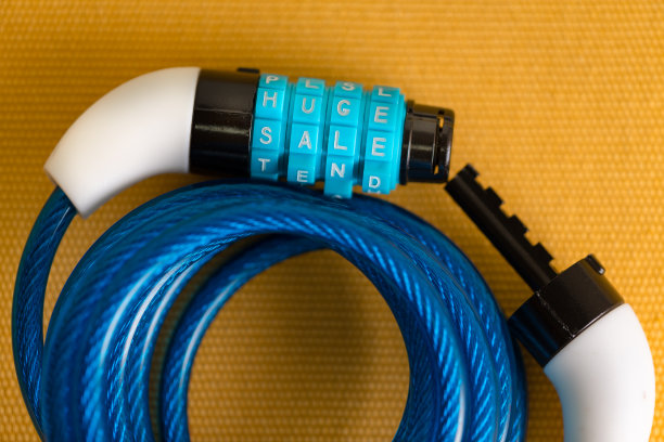 盘式自行车链条上的密码锁大卖图片下载