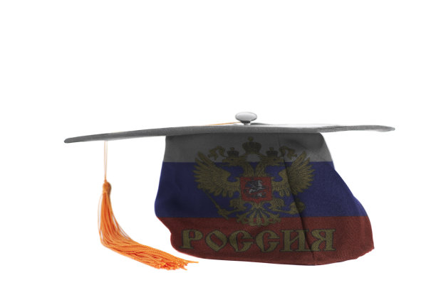 毕业帽上有俄罗斯联邦国旗图片下载