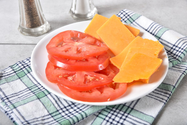 西红柿和奶酪片图片下载