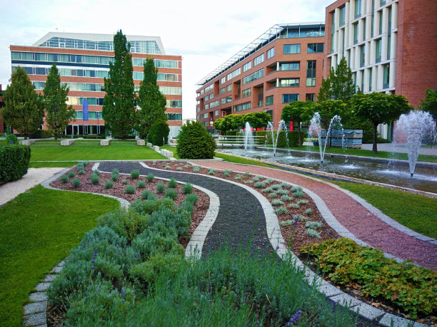 美丽的公园设计图片下载