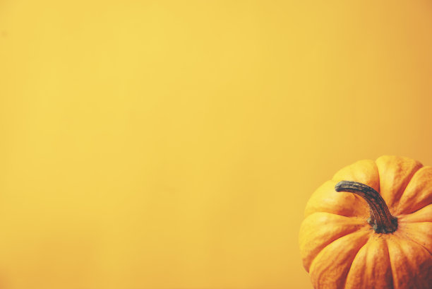 万圣节概念，黄色调与南瓜图片下载