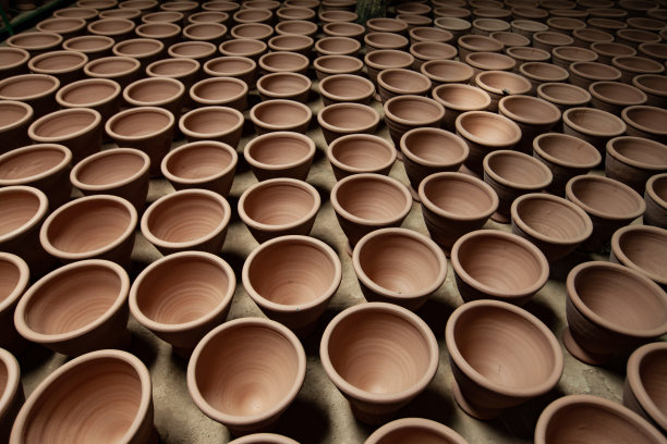 泰国烹饪用的泥臼，手工制作图片下载