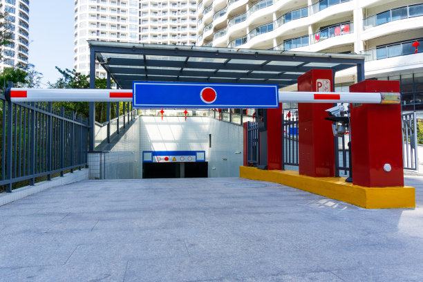 小区地下停车场，展位入口处图片下载