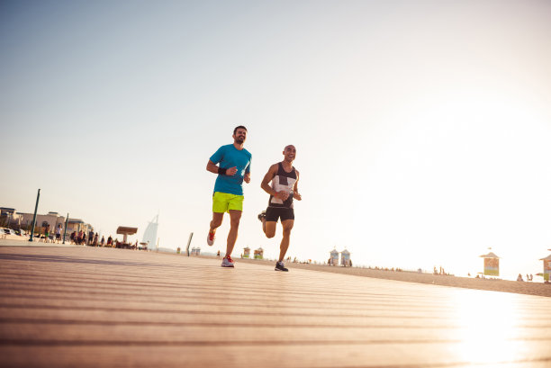 每一天都是跑步的新机会图片下载