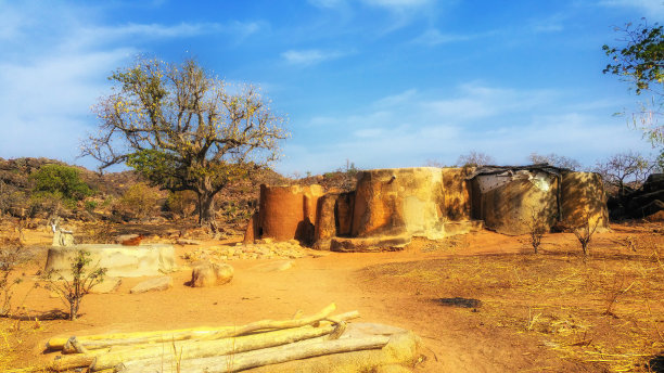多房住宅，塔伦西村，加纳图片下载