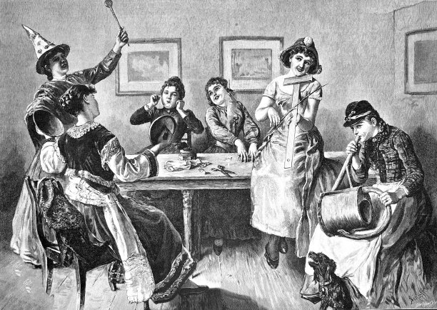 在客厅里:年轻女性用家居用品演奏音乐图片下载