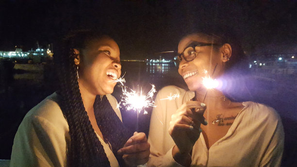 最好的朋友给你的生活增添光彩图片下载