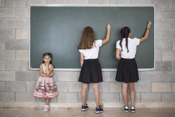 学生和学校图片下载