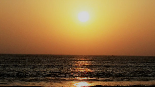 在海上日落图片下载