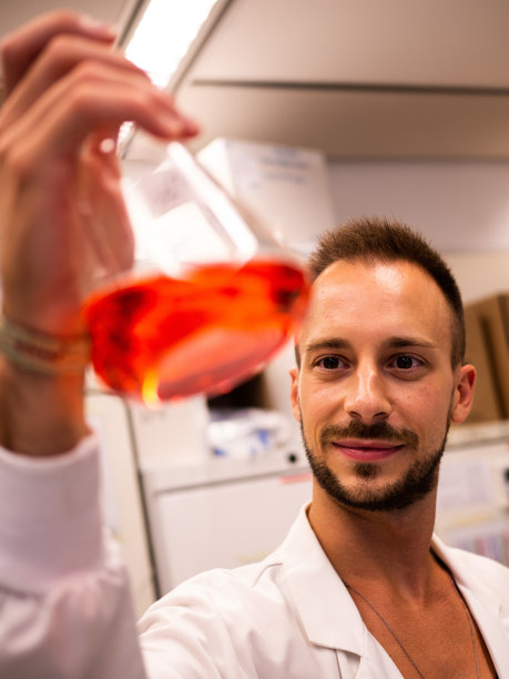 在实验室工作图片下载