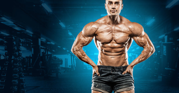 野蛮强壮的健美运动员，在健身房锻炼肌肉的运动员。锻炼健身的概念。复制空间的运动营养广告。图片下载