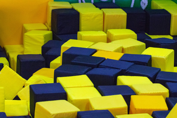 游戏室，儿童俱乐部，休息在儿童中心图片下载