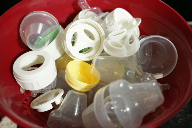 婴儿奶瓶图片下载