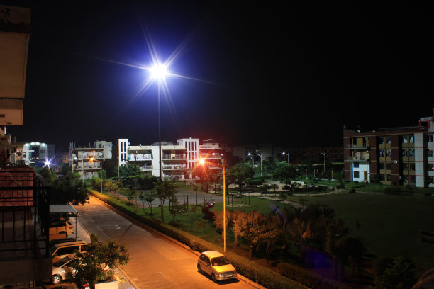 晚上的城市图片下载