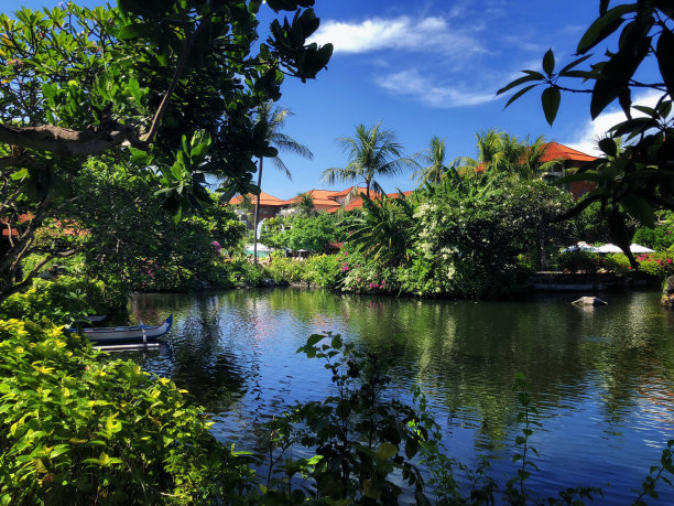 努沙杜瓦度假村在印尼巴厘岛-自然度假背景图片下载