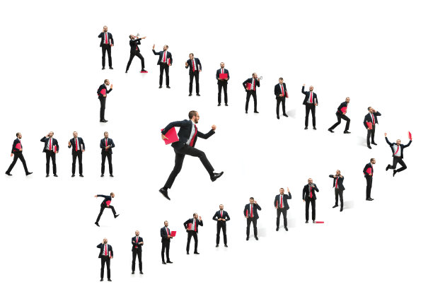 拼贴画关于英俊的年轻留胡子的男人在白色工作室背后图片下载