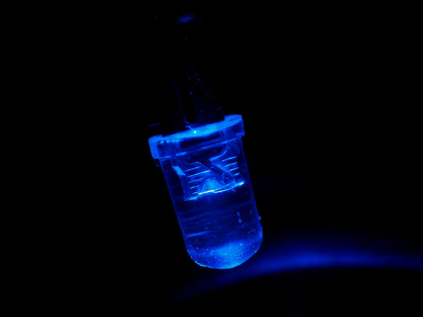 蓝色LED照明灯图片下载