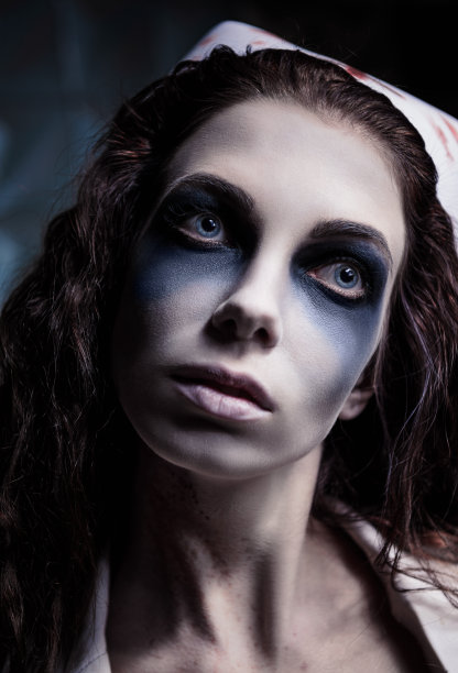 陌生阴郁的护士(医生)特写图片下载