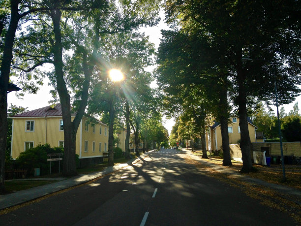 秋天的下午在马里厄曼图片下载