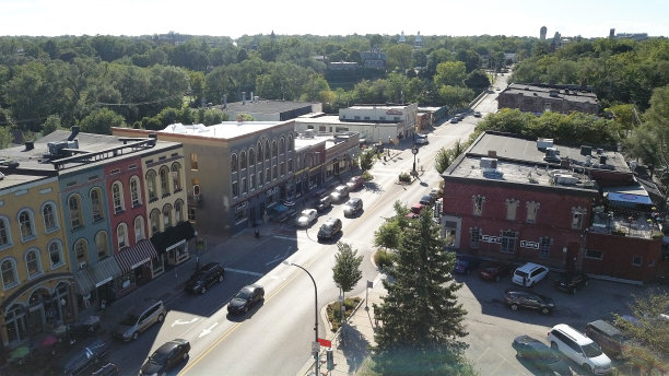 鸟瞰图的Depot镇在伊普西兰蒂，密歇根州图片下载