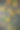 用鲜橙汁、部分橙子和在深色背景上画的树组成。创新食品的概念。图片下载