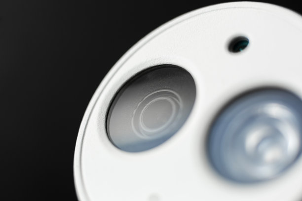 白色安全闭路电视圆顶式特写镜头。镜头和红外图片下载