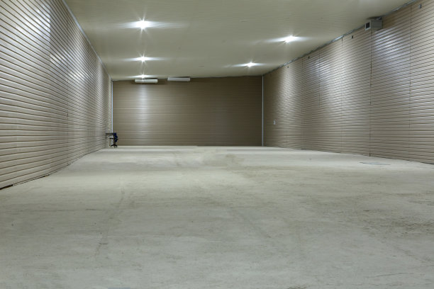 储藏室大的存储空间图片下载