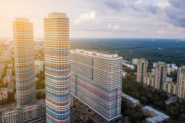 住宅综合体顶部三色景观图片下载