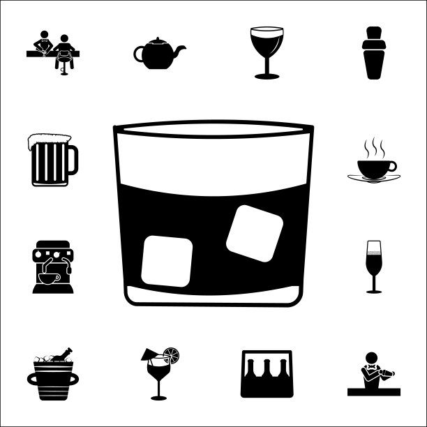一杯有冰图标的威士忌。酒吧图标通用设置为网络和移动图片下载
