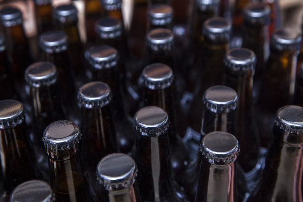 啤酒瓶图片下载