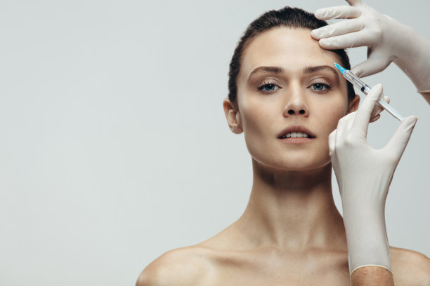 前额注射抗衰老血清图片下载