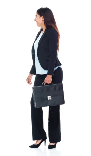 拿着公文包的女商人图片下载