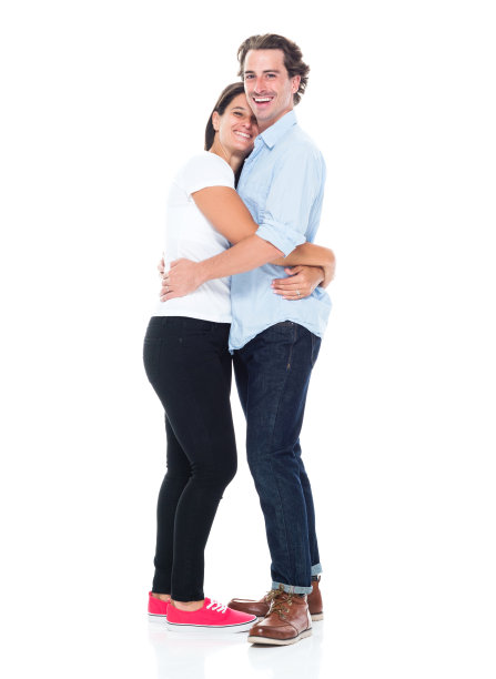 有吸引力的夫妇拥抱图片下载