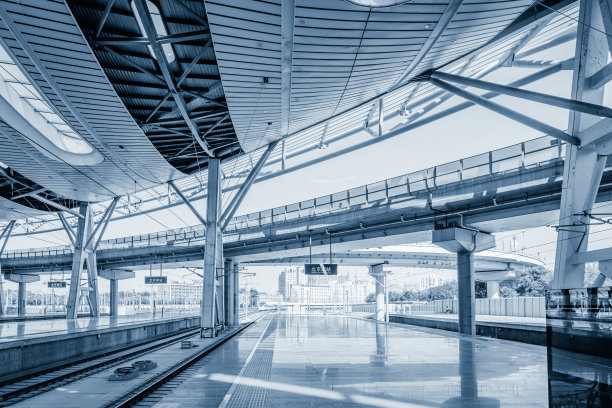 现代火车站的内部图片下载
