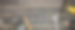黑色的木桌上放着细木工工具。放置文本。父亲节的概念。图片下载